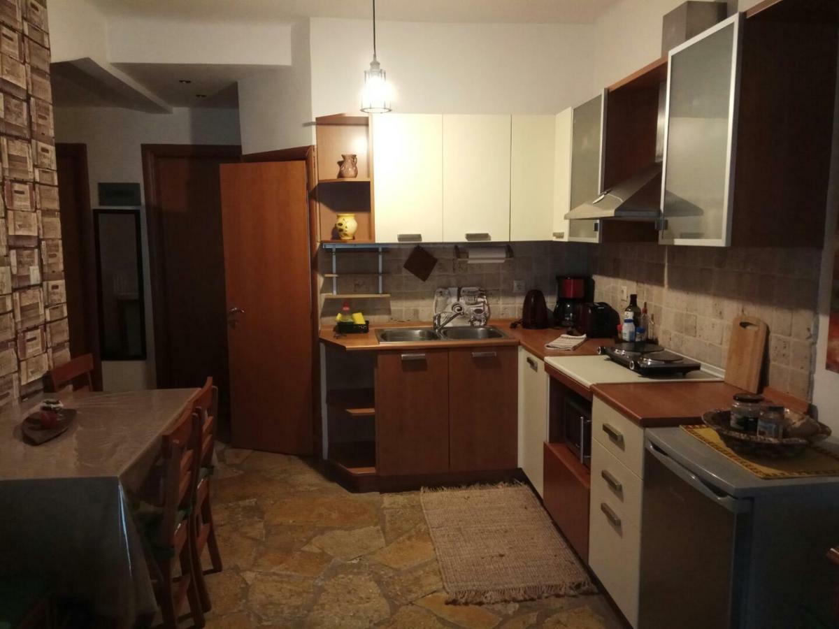 Two Bedroom Apartment テッサロニキ エクステリア 写真