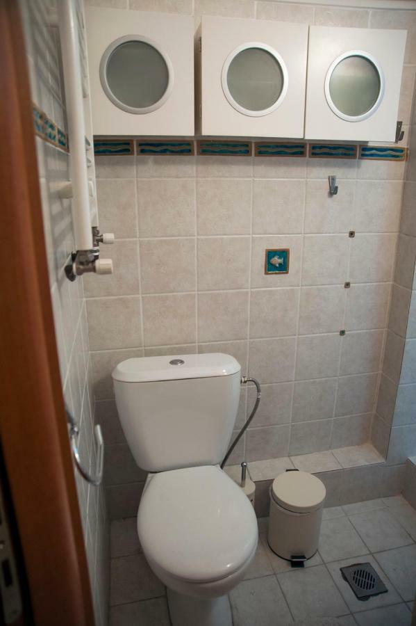 Two Bedroom Apartment テッサロニキ エクステリア 写真