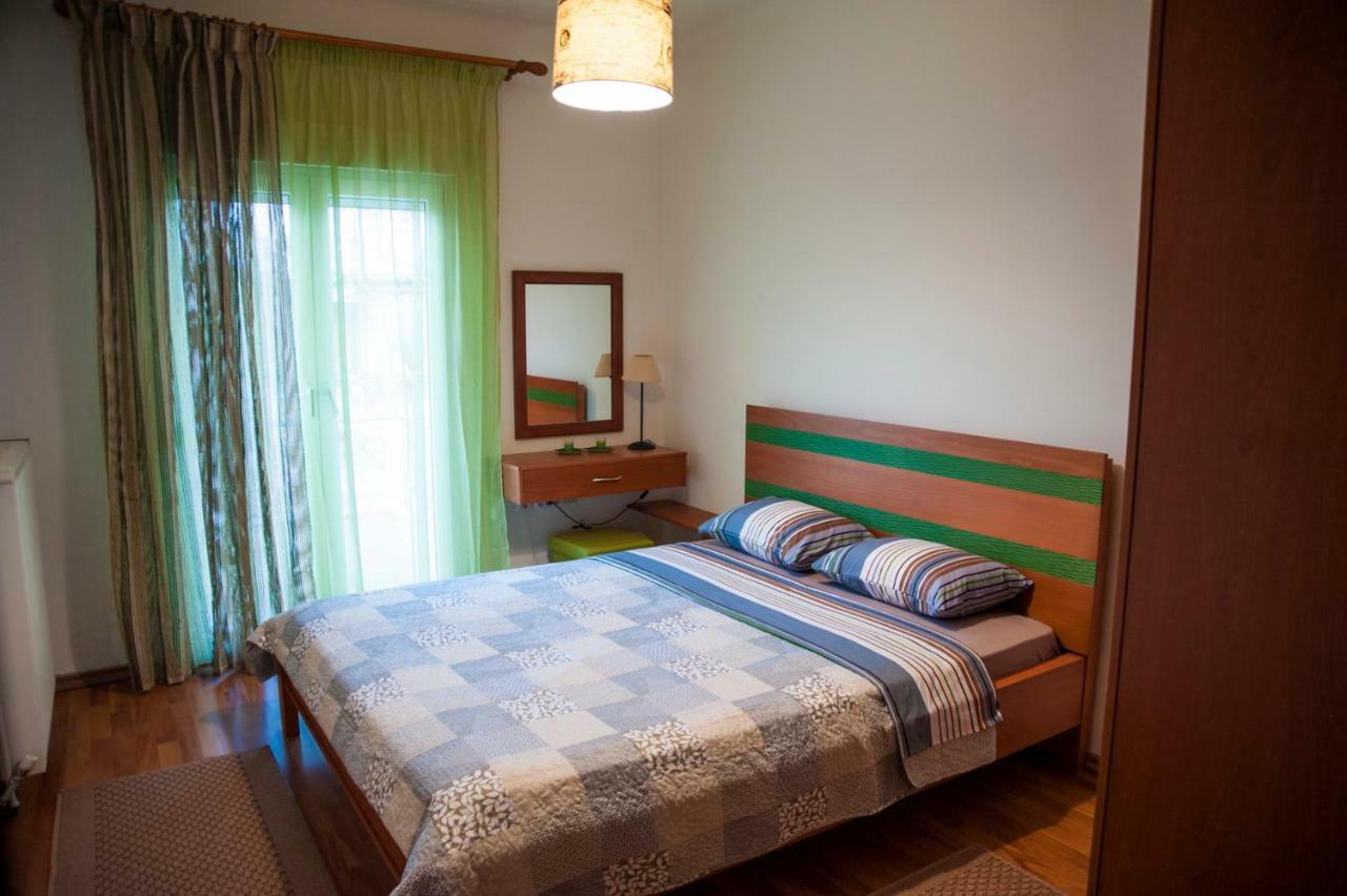 Two Bedroom Apartment テッサロニキ エクステリア 写真